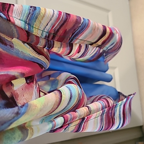 SAKS 5/48 NWOT Chiffon Multicolor Maxi, lined, elasticized empire. Tall 6. - Picture 8 of 10